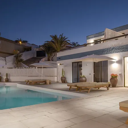 Luxury With Heated Pool Iii - Adults Only